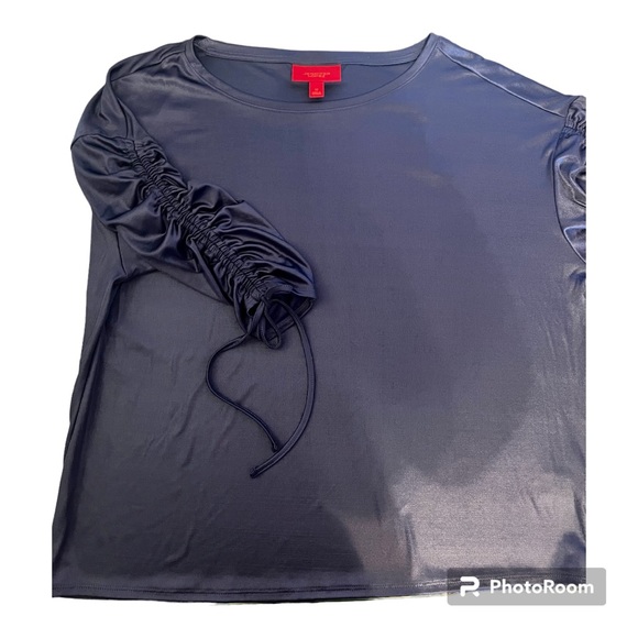 Elegant Deep Blue Blouse with Shiny Accents- NWT- Size M - Picture 4 of 12